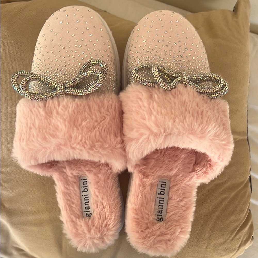 Gianni Bini Pink Plush Slippers with Rhinestone Bow